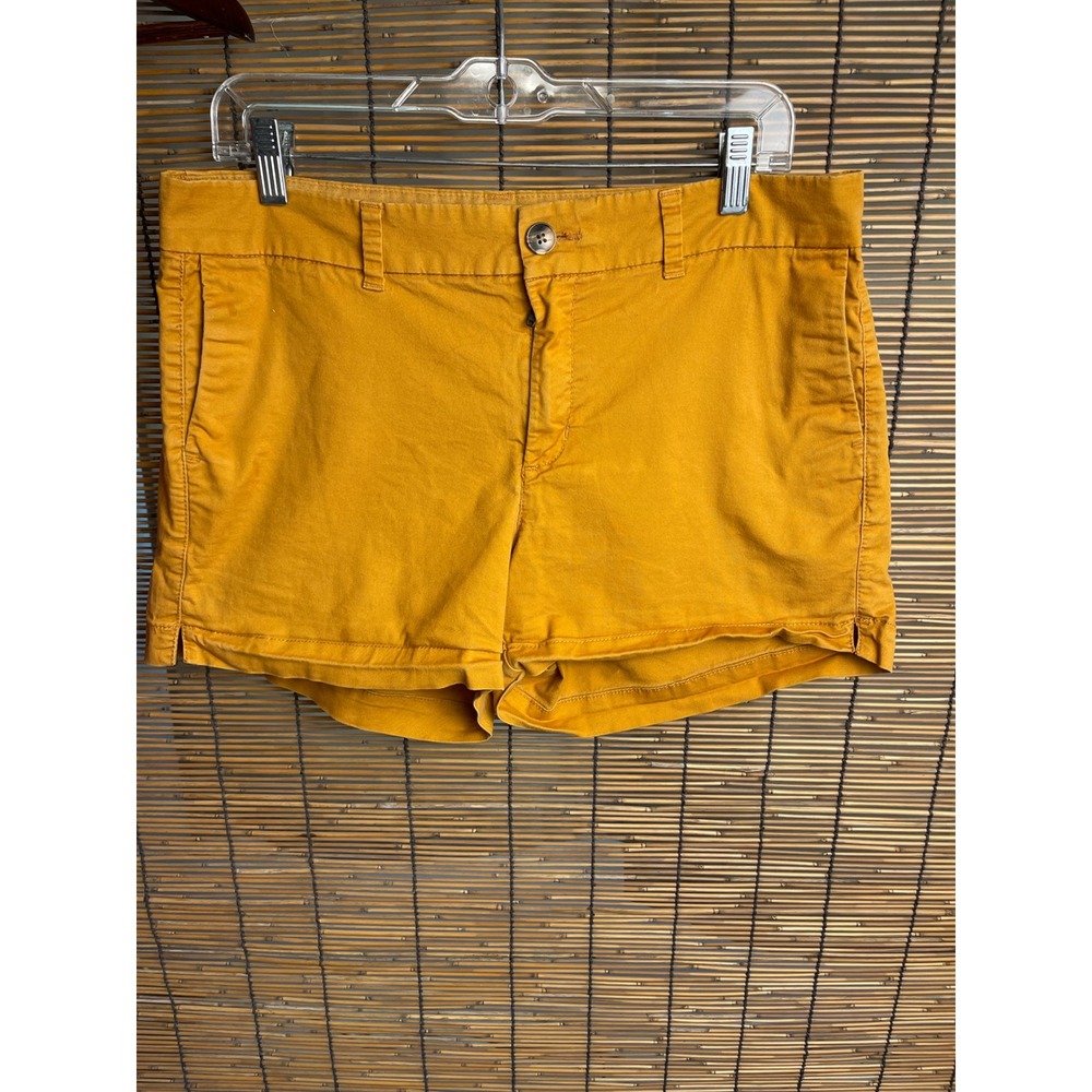 Old Navy Everyday Shorts Womens 10 Mustard Yellow Chino Mid Rise Casual Summer